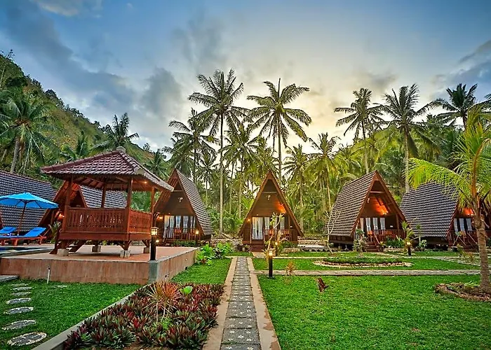 リゾート Mahaloka Valley Nusa Penida 4*